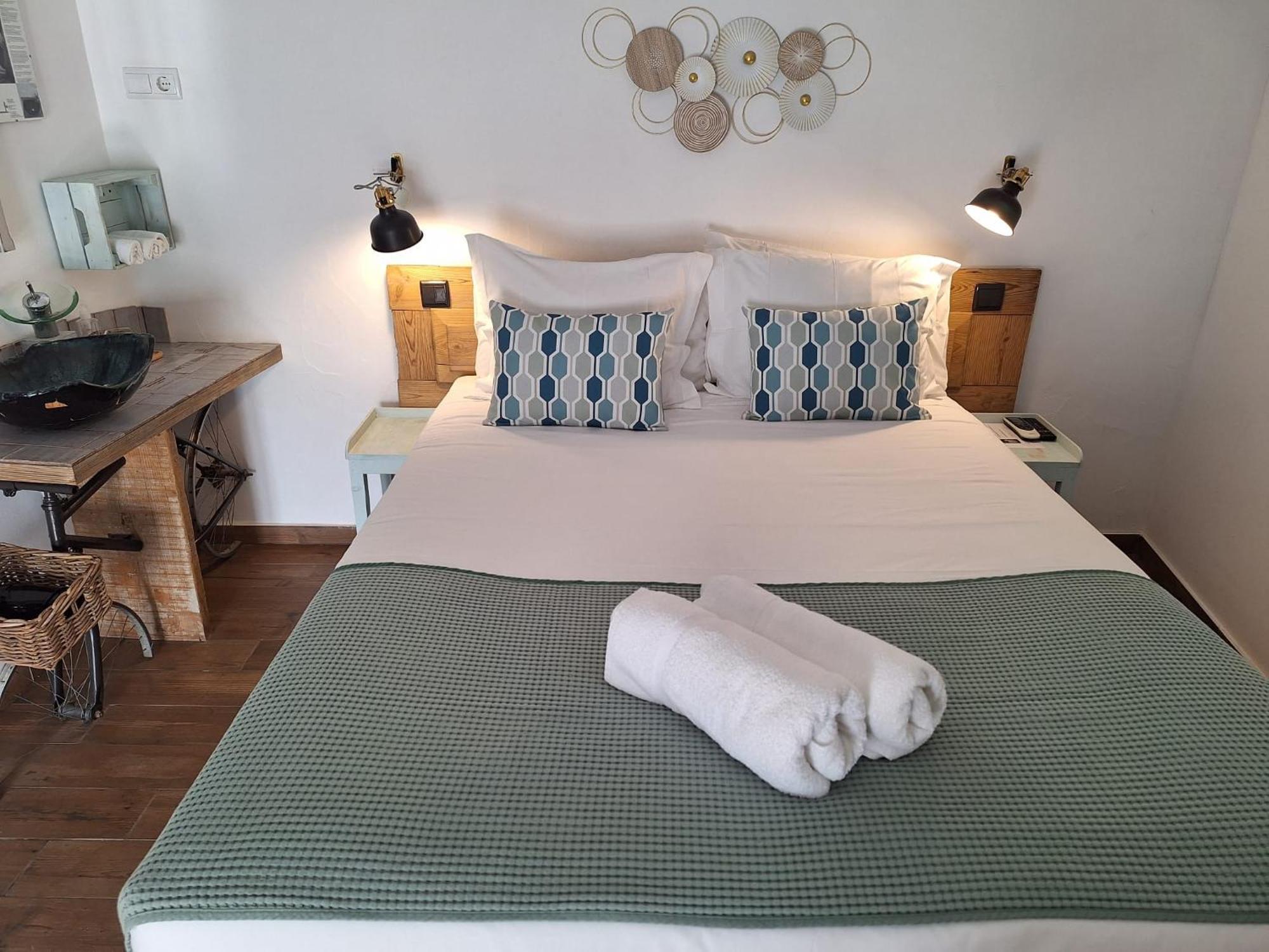 Lovin Book Guesthouse Óbidos Eksteriør bilde
