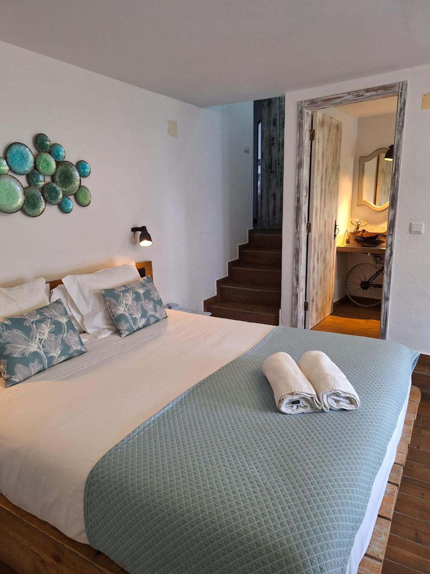 Lovin Book Guesthouse Óbidos Eksteriør bilde